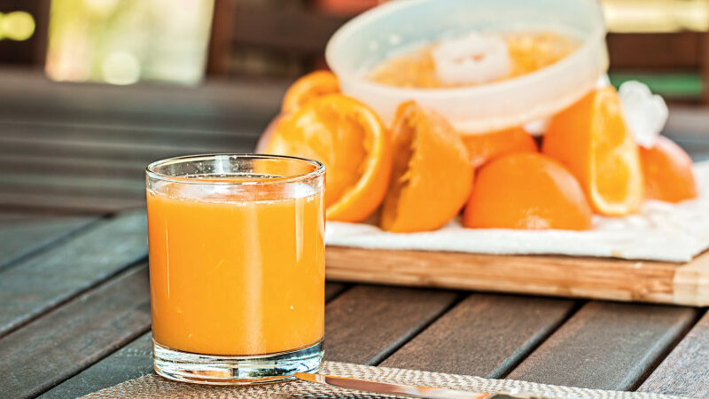 Estudio: Zumo de naranja no eleva los niveles de insulina a diferencia de la fruta entera